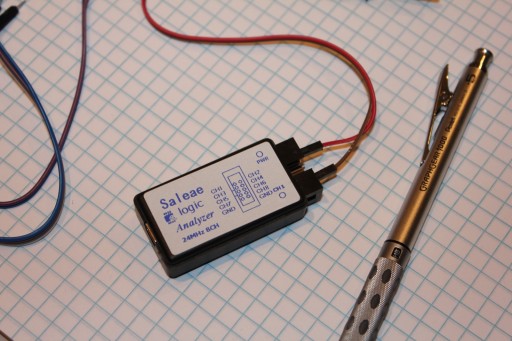 Saleae Logic analyzer clone, 8 channels